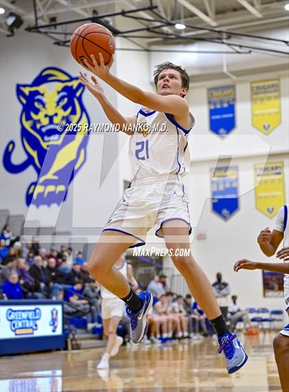 Thumbnail 2 in Indianapolis Shortridge @ Greenfield-Central  photogallery.