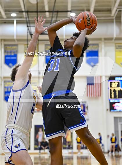 Thumbnail 2 in Indianapolis Shortridge @ Greenfield-Central  photogallery.