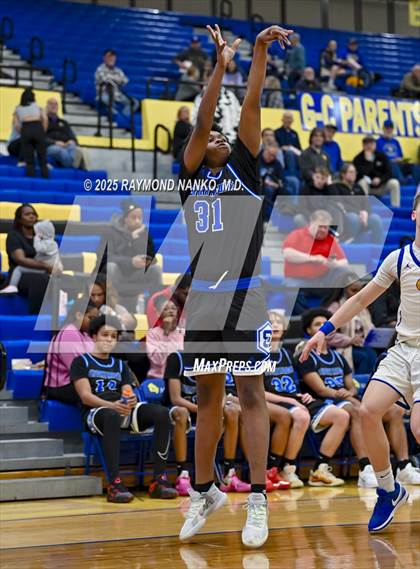 Thumbnail 1 in Indianapolis Shortridge @ Greenfield-Central  photogallery.