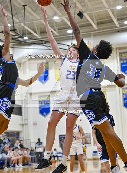Thumbnail 3 in Indianapolis Shortridge @ Greenfield-Central  photogallery.