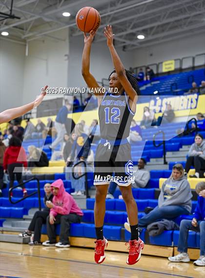 Thumbnail 1 in Indianapolis Shortridge @ Greenfield-Central  photogallery.