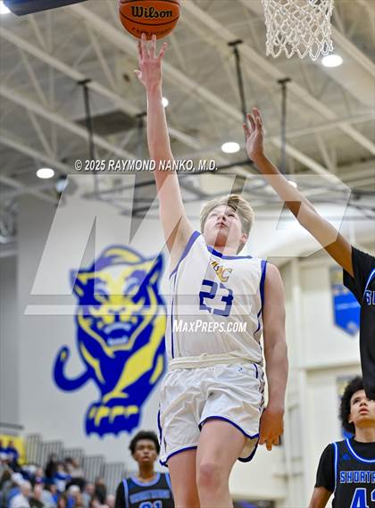 Thumbnail 3 in Indianapolis Shortridge @ Greenfield-Central  photogallery.