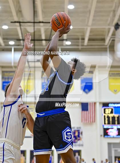 Thumbnail 1 in Indianapolis Shortridge @ Greenfield-Central  photogallery.