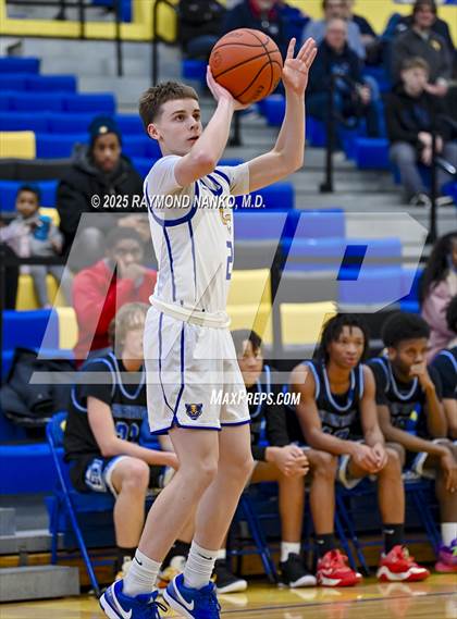 Thumbnail 2 in Indianapolis Shortridge @ Greenfield-Central  photogallery.