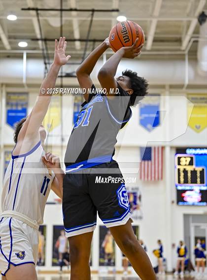 Thumbnail 3 in Indianapolis Shortridge @ Greenfield-Central  photogallery.