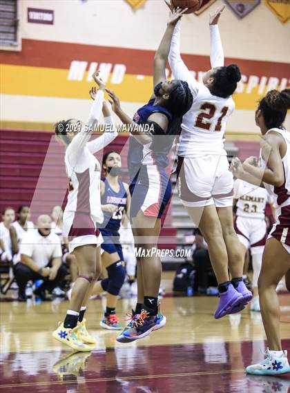 Thumbnail 3 in Leuzinger @ Alemany (CIF SS D 2AA Semi final) photogallery.