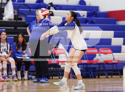 Thumbnail 3 in Oscar Smith @ Kempsville photogallery.
