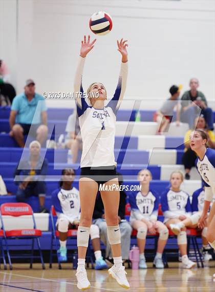 Thumbnail 3 in Oscar Smith @ Kempsville photogallery.