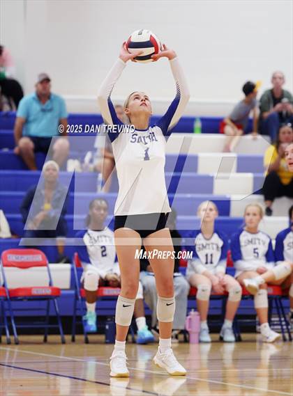 Thumbnail 2 in Oscar Smith @ Kempsville photogallery.
