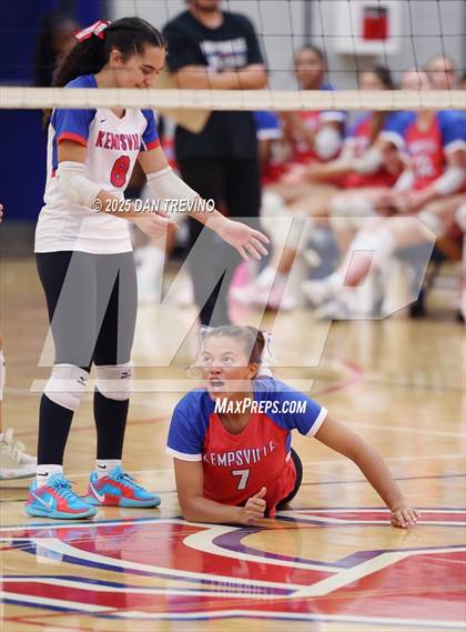 Thumbnail 2 in Oscar Smith @ Kempsville photogallery.