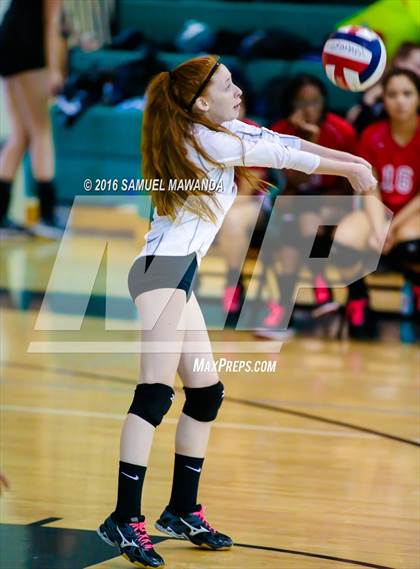 Thumbnail 3 in  Cleveland @ Granada Hills photogallery.