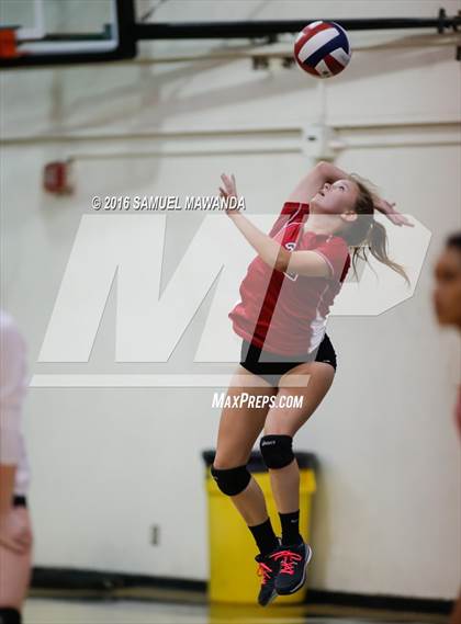 Thumbnail 2 in  Cleveland @ Granada Hills photogallery.