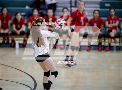 Thumbnail 2 in  Cleveland @ Granada Hills photogallery.