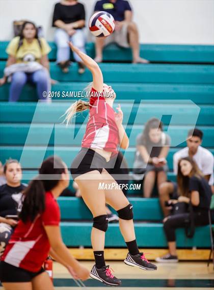 Thumbnail 3 in  Cleveland @ Granada Hills photogallery.