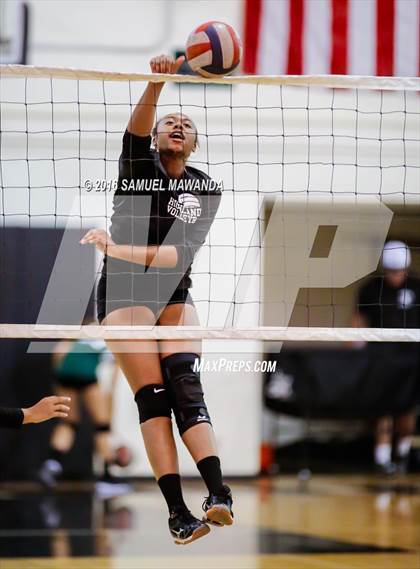 Thumbnail 2 in  Cleveland @ Granada Hills photogallery.