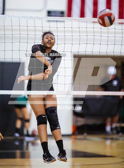 Thumbnail 3 in  Cleveland @ Granada Hills photogallery.