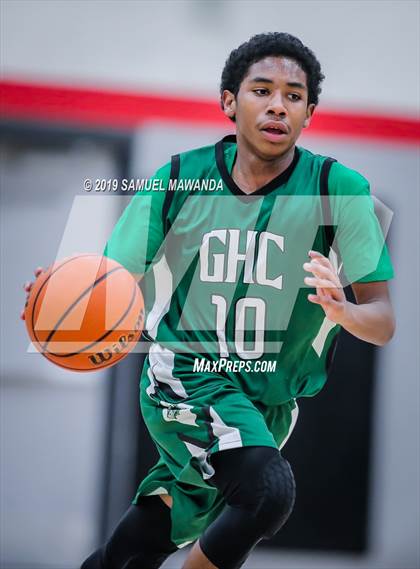 Thumbnail 3 in Grant vs Granada Hills Charter (Hart Holiday Classic) photogallery.