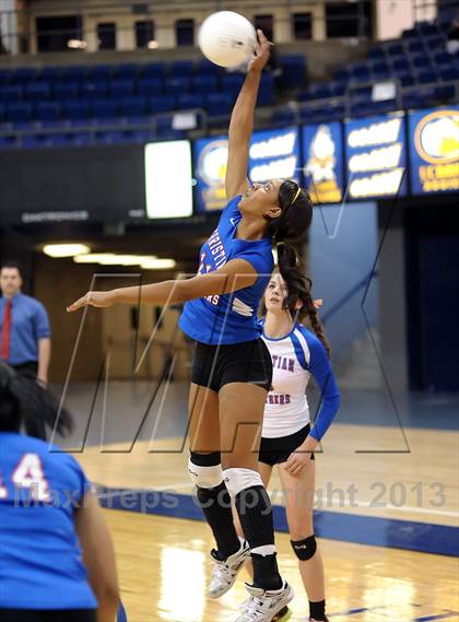 Thumbnail 1 in Vista del Lago vs. Christian Brothers (CIF SJS D3 Final) photogallery.