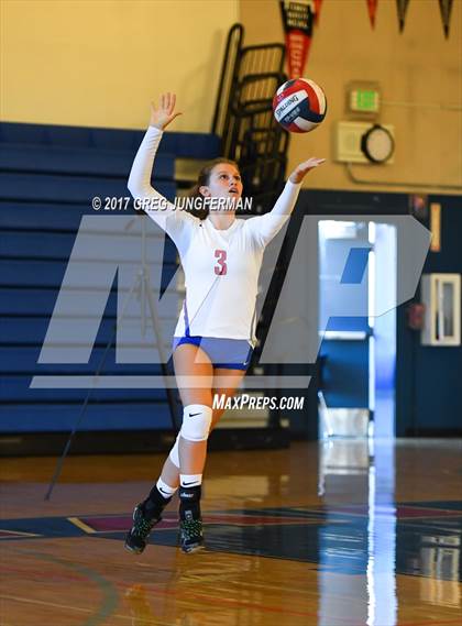 Thumbnail 3 in Redwood @ Tamalpais photogallery.
