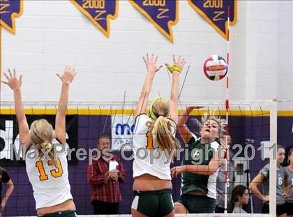 Thumbnail 1 in Mira Costa vs. Santa Barbara (2010 Durango Fall Classic) photogallery.