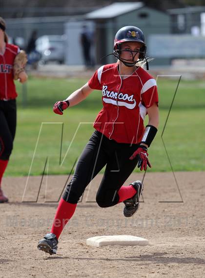 Thumbnail 3 in Bella Vista vs Wooster (Victory Pre-Season T.O.C.) photogallery.