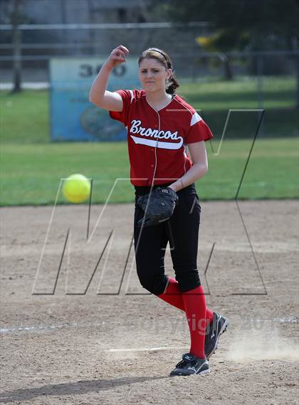 Thumbnail 1 in Bella Vista vs Wooster (Victory Pre-Season T.O.C.) photogallery.