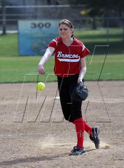 Thumbnail 3 in Bella Vista vs Wooster (Victory Pre-Season T.O.C.) photogallery.