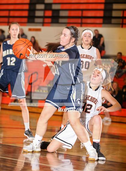 Thumbnail 1 in JV: Marist @ Roseburg photogallery.