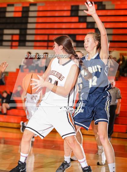 Thumbnail 2 in JV: Marist @ Roseburg photogallery.