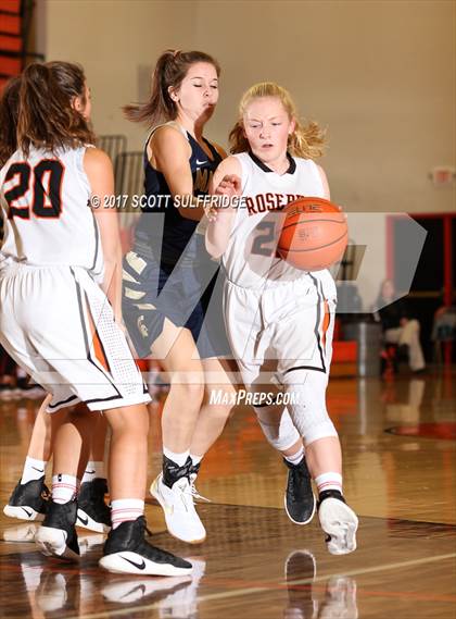 Thumbnail 1 in JV: Marist @ Roseburg photogallery.