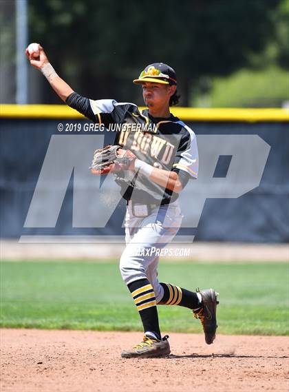 Thumbnail 2 in Bishop O'Dowd vs. Alhambra (CIF NCS D3 Final) photogallery.