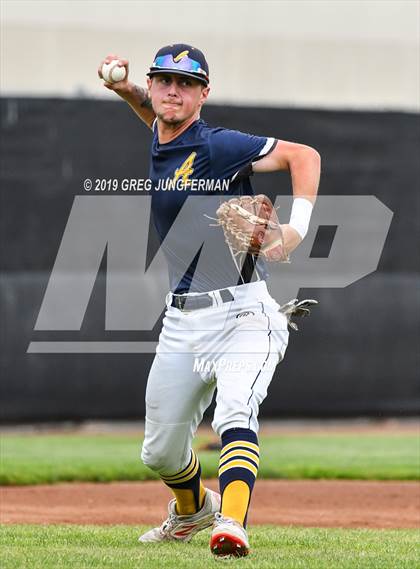Thumbnail 2 in Bishop O'Dowd vs. Alhambra (CIF NCS D3 Final) photogallery.