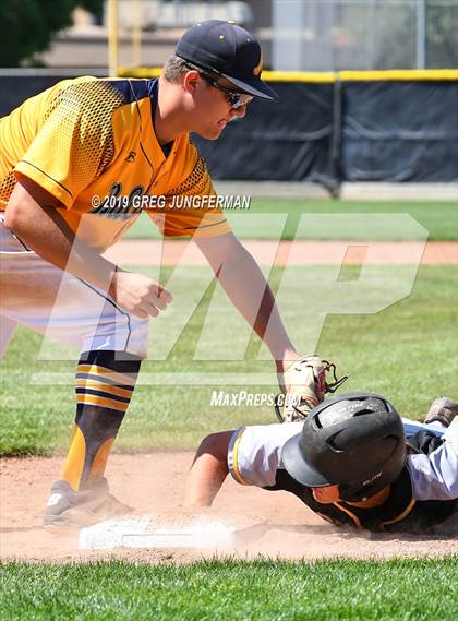 Thumbnail 1 in Bishop O'Dowd vs. Alhambra (CIF NCS D3 Final) photogallery.