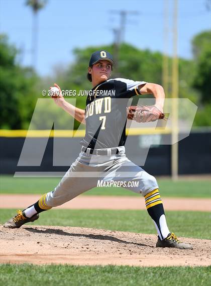 Thumbnail 3 in Bishop O'Dowd vs. Alhambra (CIF NCS D3 Final) photogallery.