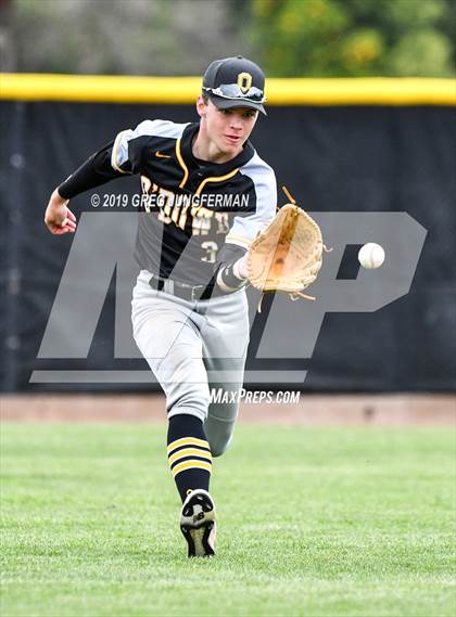 Thumbnail 3 in Bishop O'Dowd vs. Alhambra (CIF NCS D3 Final) photogallery.