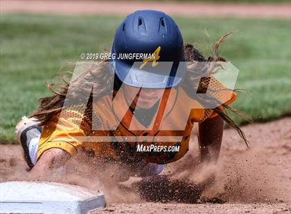 Thumbnail 3 in Bishop O'Dowd vs. Alhambra (CIF NCS D3 Final) photogallery.