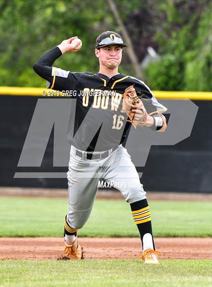 Thumbnail 3 in Bishop O'Dowd vs. Alhambra (CIF NCS D3 Final) photogallery.