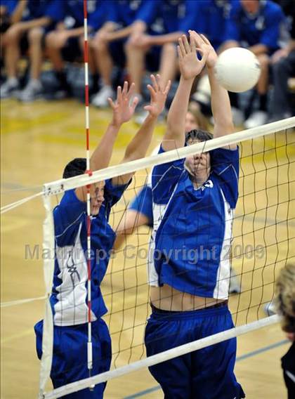 Thumbnail 1 in Norco vs. Oak Park (CIF SS D3 Final) photogallery.