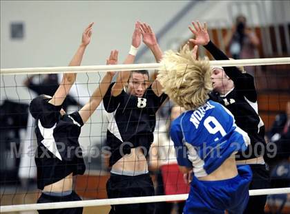Thumbnail 3 in Norco vs. Oak Park (CIF SS D3 Final) photogallery.