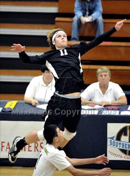 Thumbnail 2 in Norco vs. Oak Park (CIF SS D3 Final) photogallery.