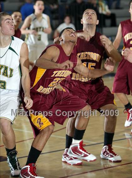 Thumbnail 2 in Roosevelt vs. Royal (Burbank Tip-Off Classic) photogallery.
