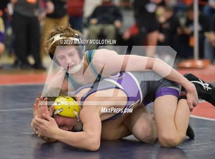 Thumbnail 1 in IHSA 1A Wrestling Sectionals photogallery.