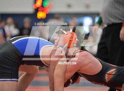 Thumbnail 1 in IHSA 1A Wrestling Sectionals photogallery.