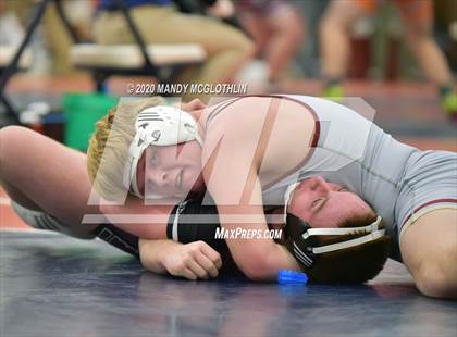 Thumbnail 1 in IHSA 1A Wrestling Sectionals photogallery.