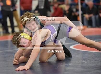 Thumbnail 3 in IHSA 1A Wrestling Sectionals photogallery.