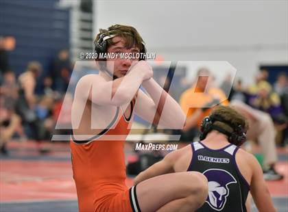 Thumbnail 3 in IHSA 1A Wrestling Sectionals photogallery.