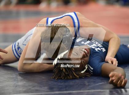 Thumbnail 1 in IHSA 1A Wrestling Sectionals photogallery.