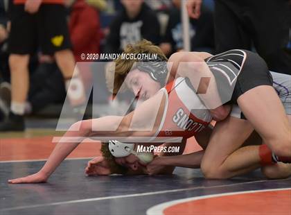 Thumbnail 1 in IHSA 1A Wrestling Sectionals photogallery.