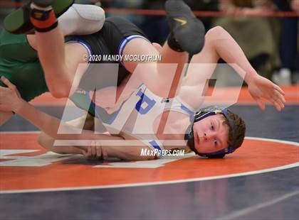 Thumbnail 3 in IHSA 1A Wrestling Sectionals photogallery.