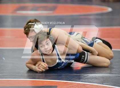Thumbnail 1 in IHSA 1A Wrestling Sectionals photogallery.